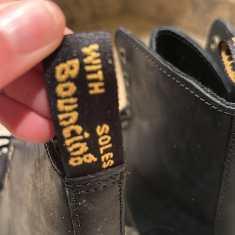 NWOT Doc Martens boots they don't come with shoe laces - Picture 6 of 9